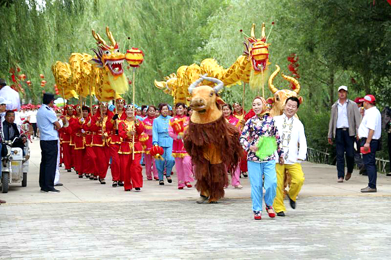 舞龙-.jpg 舞龙-.jpg