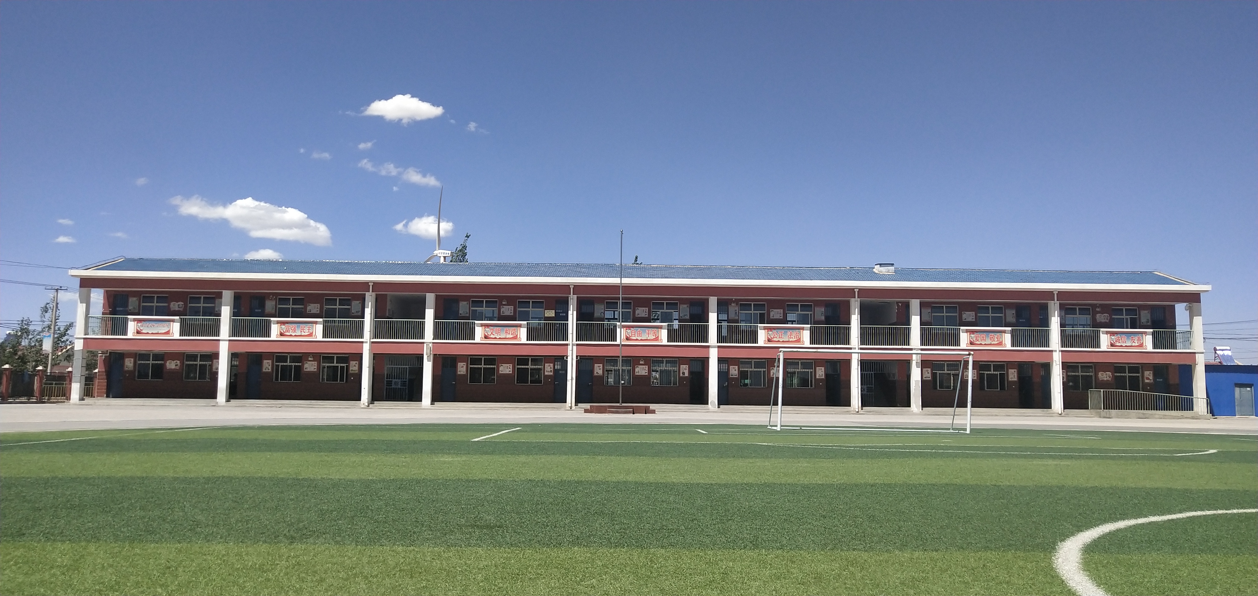 3、青铜峡市同富小学--教学楼.jpg 3、青铜峡市同富小学--教学楼.jpg