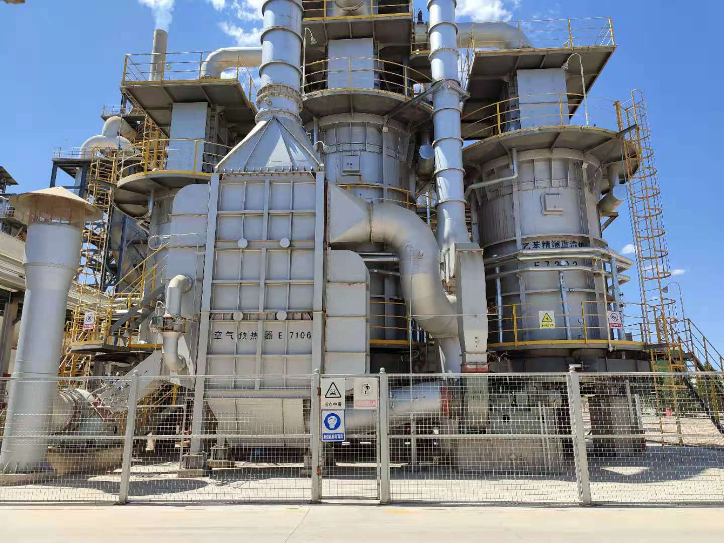 abf1e4f0a8c3e76d2830b7160faa40f.jpg abf1e4f0a8c3e76d2830b7160faa40f.jpg